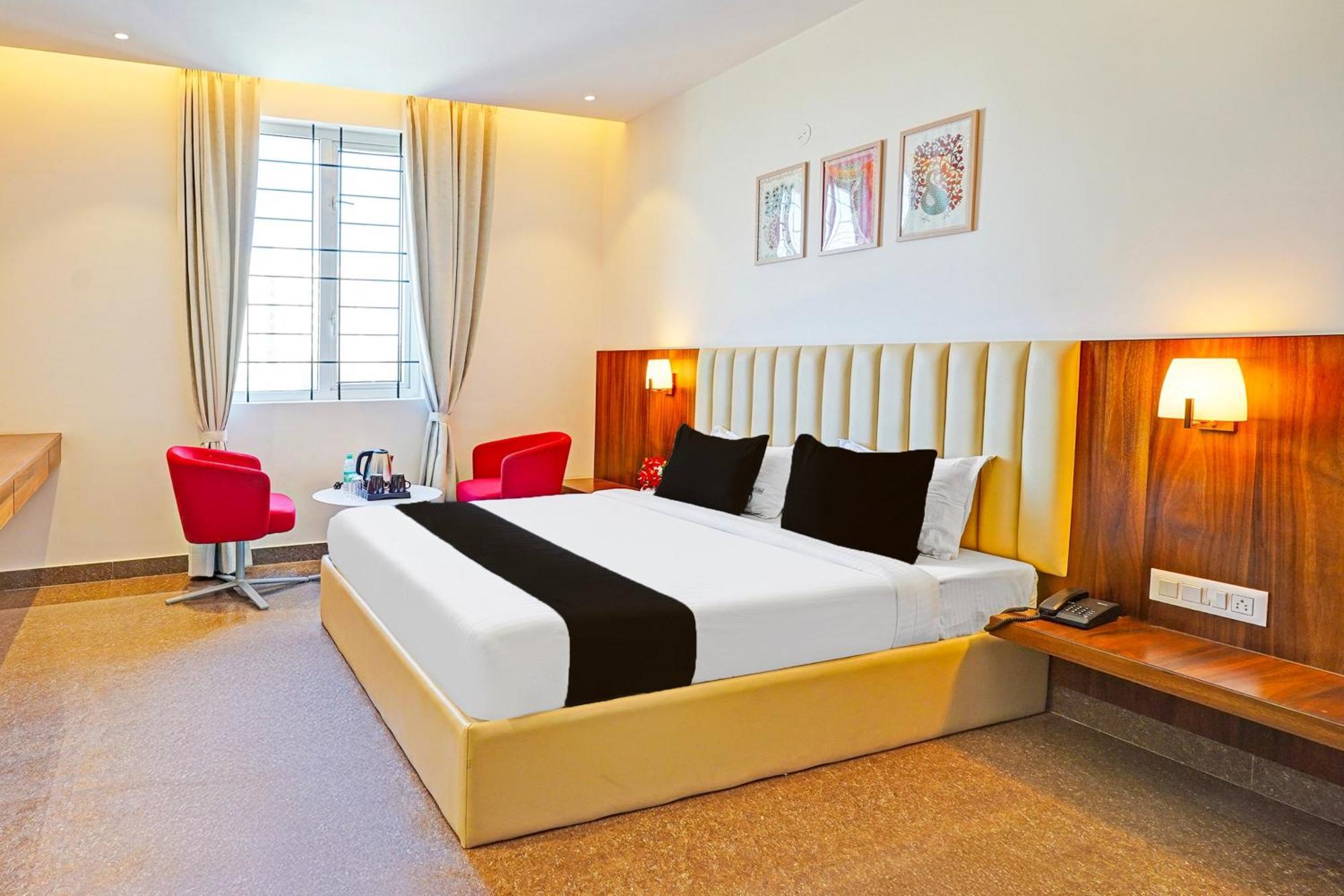 Super Townhouse Oak Electronic City Formerly Hotel Trubell Kammasandra Bagian luar foto