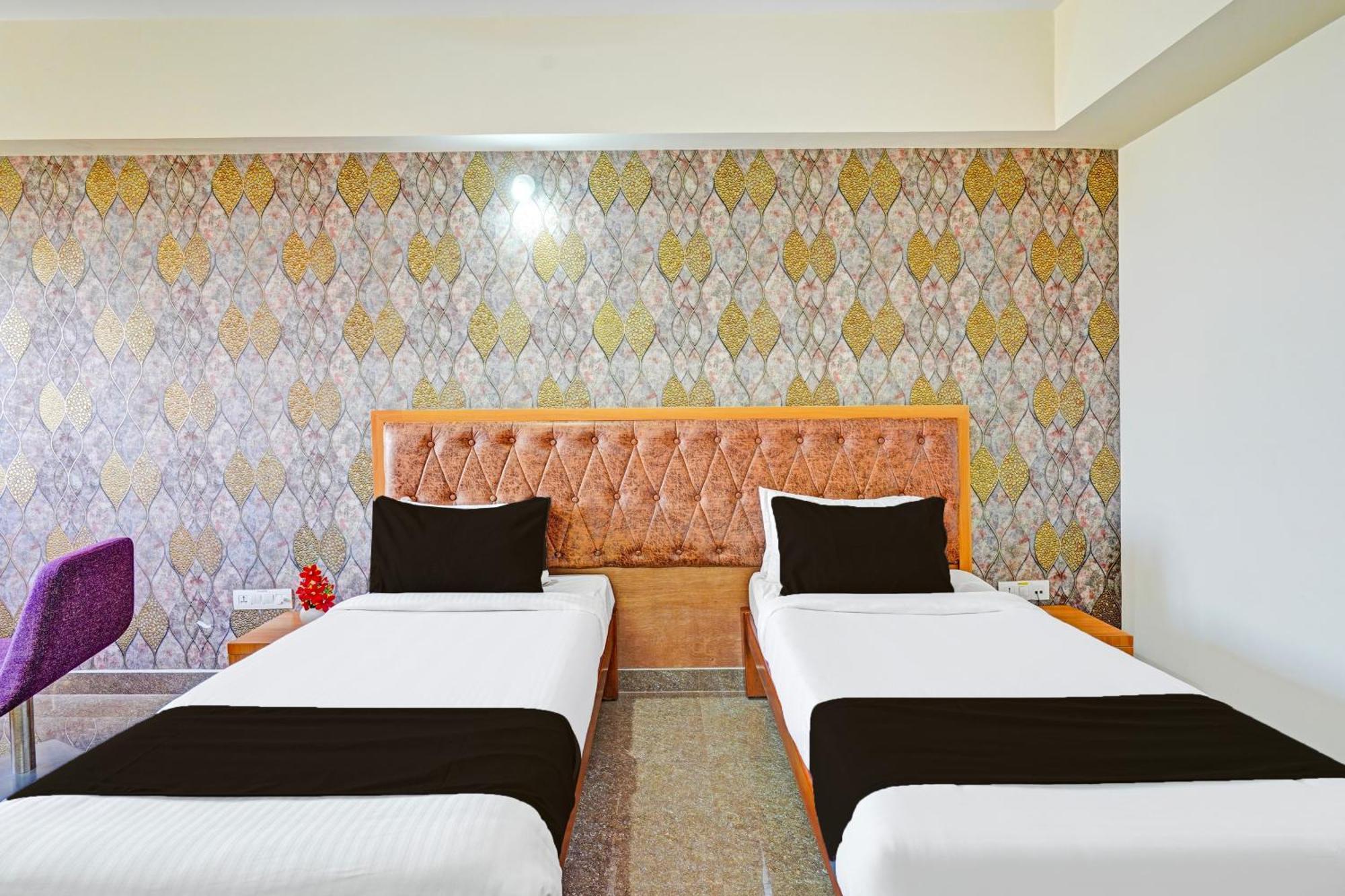 Super Townhouse Oak Electronic City Formerly Hotel Trubell Kammasandra Bagian luar foto
