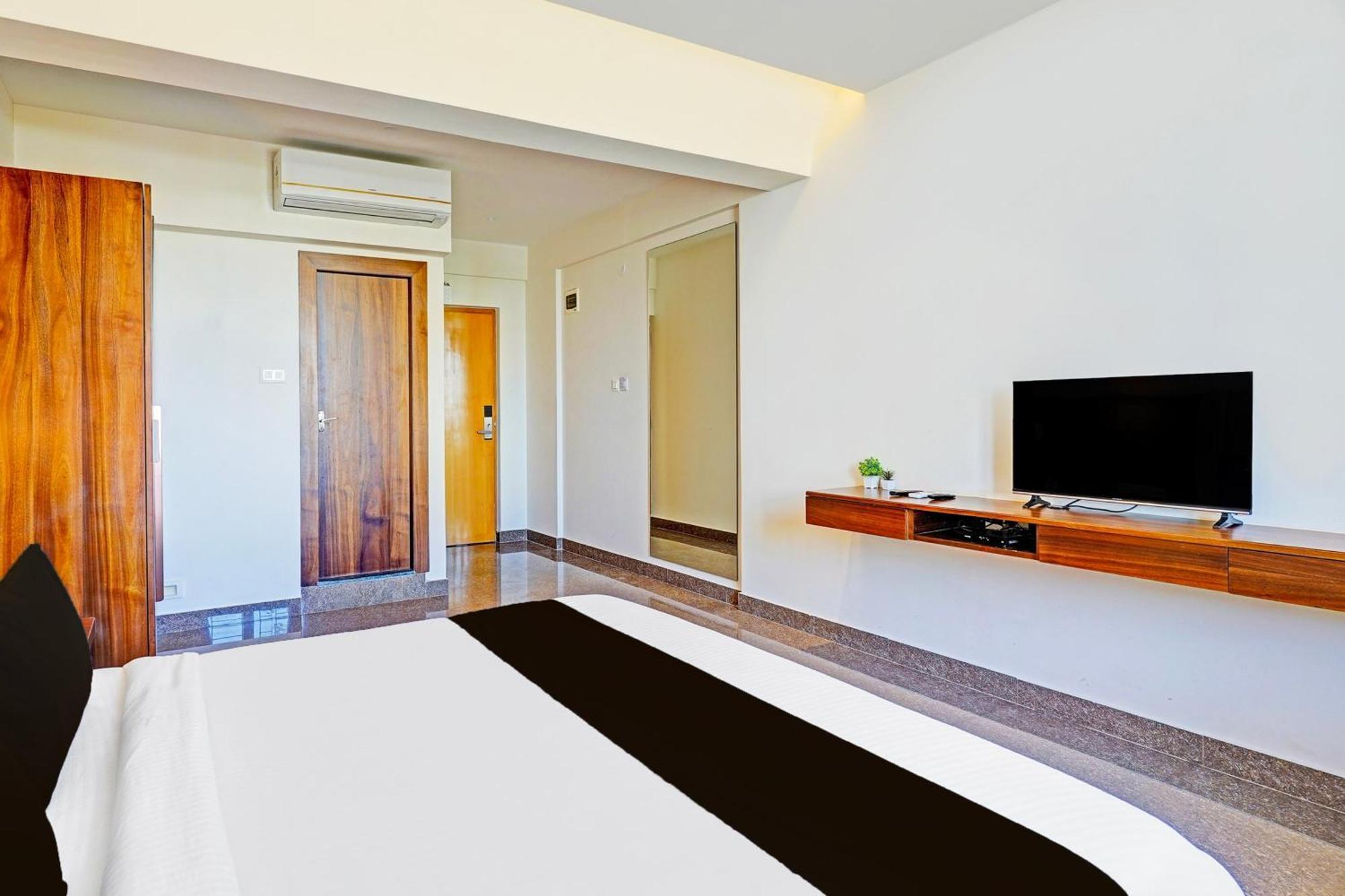 Super Townhouse Oak Electronic City Formerly Hotel Trubell Kammasandra Bagian luar foto